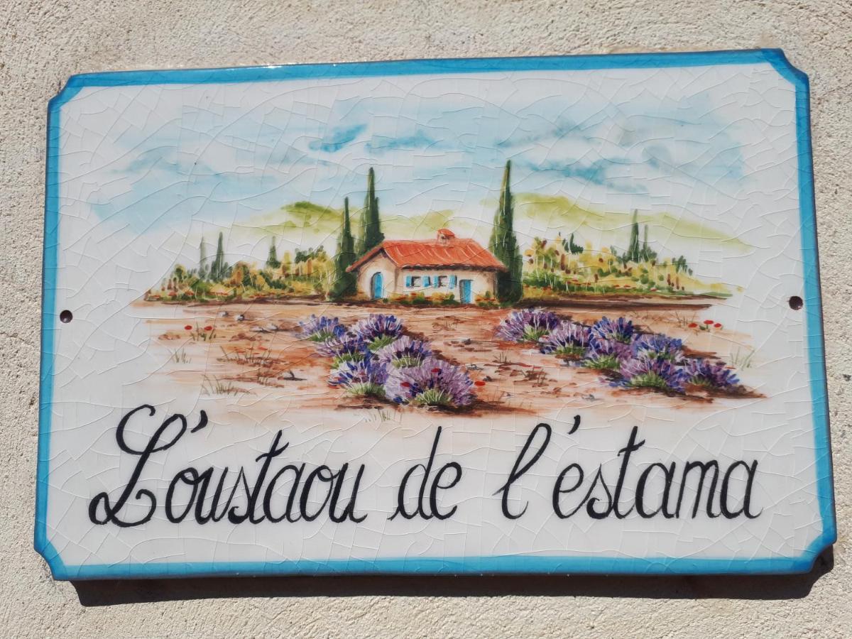 Bed and Breakfast L'Oustaou De L'Estama Rocbaron Exterior foto