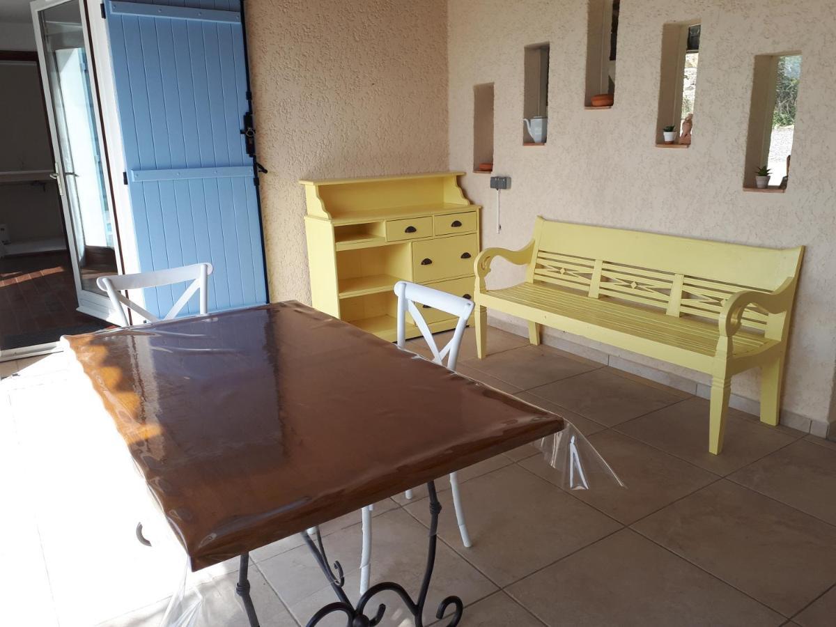 Bed and Breakfast L'Oustaou De L'Estama Rocbaron Exterior foto
